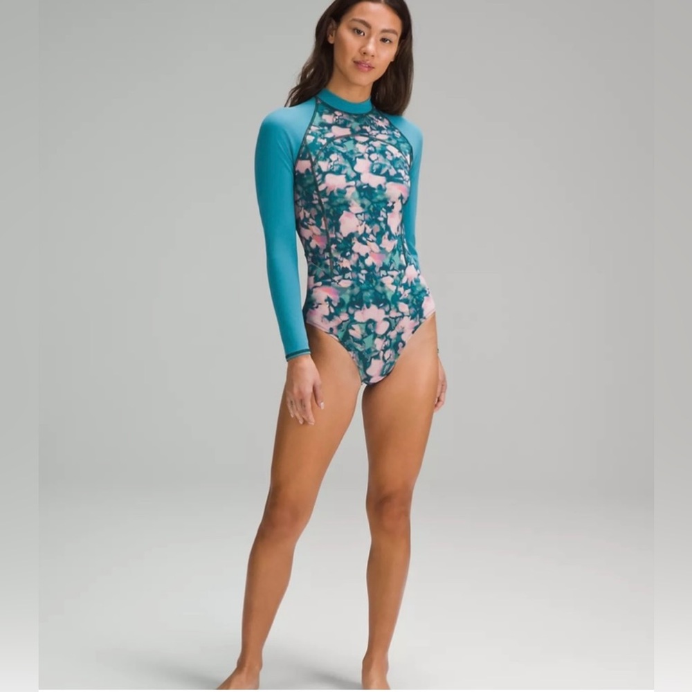 Lululemon Long-Sleeve Zip-Back Paddle Suit
Medium Bum Coverage